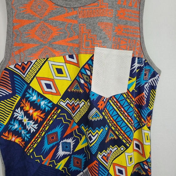 Squrre Zero Woman's Sleeveless Tank Top, Size: XL Color: Grey with color pattern - Picture 8 of 16